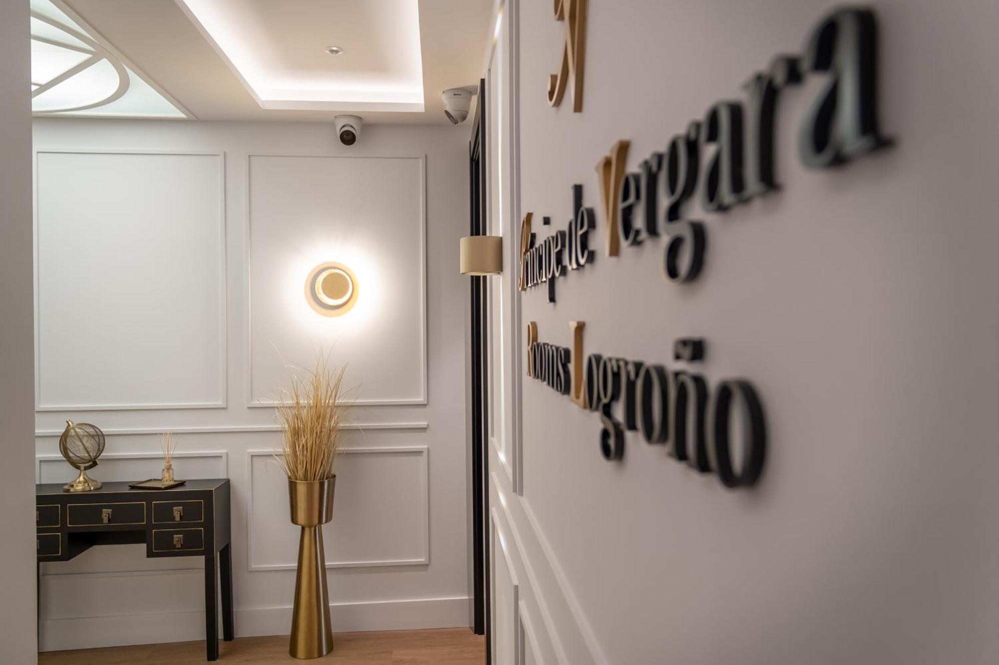 Principe De Vergara Rooms Lujo En El Centro De ログローニョ エクステリア 写真