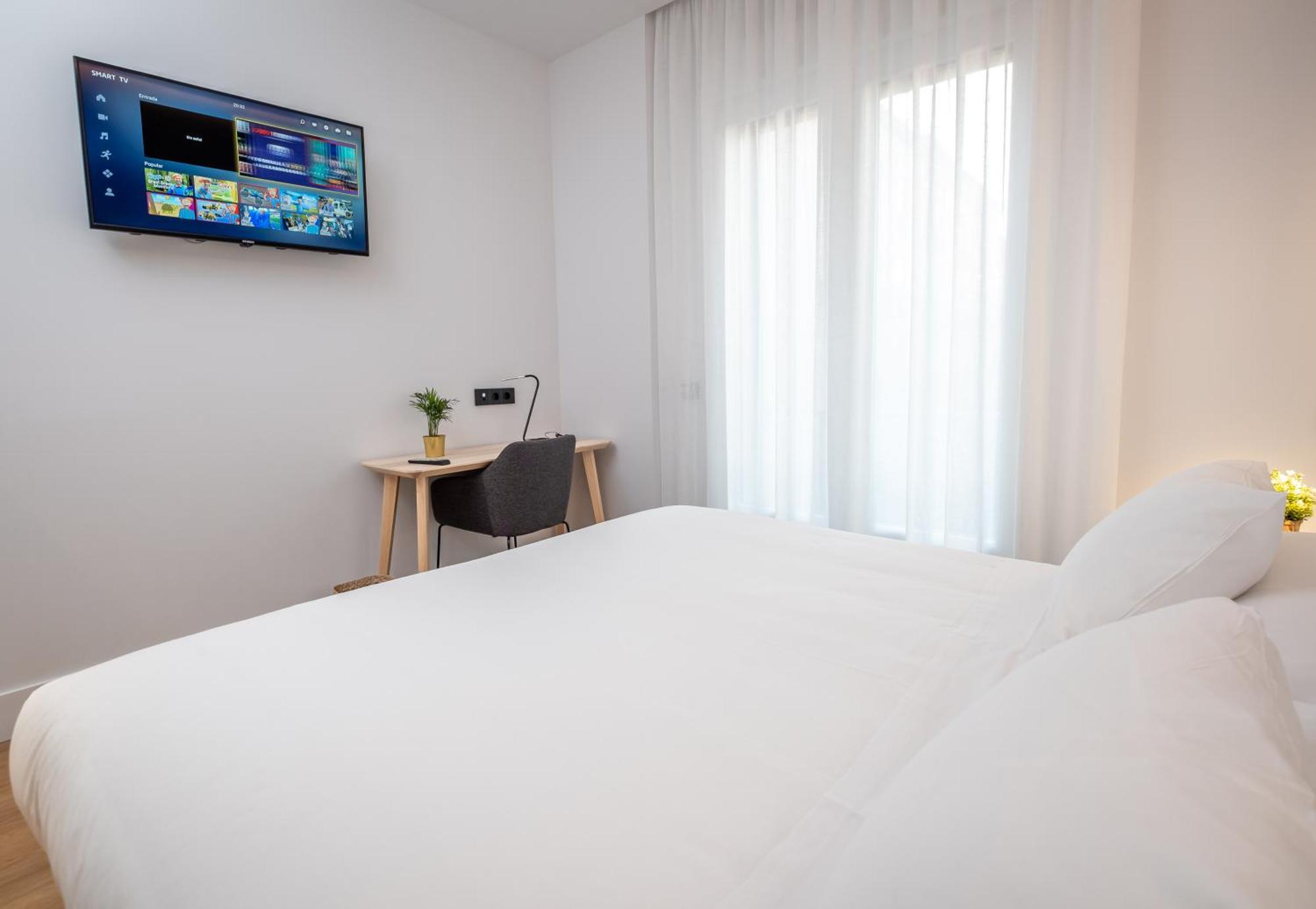 Principe De Vergara Rooms Lujo En El Centro De ログローニョ エクステリア 写真